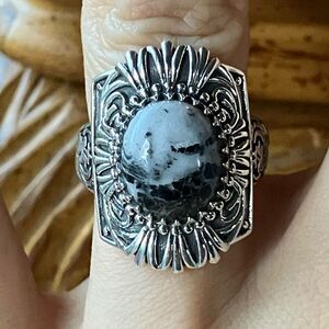 Genuine White Buffalo Sterling Silver Ring Size 6.75